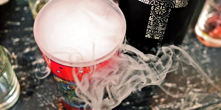 Horké drinky na vánočních trzích: Černá díra, Štrúdl, Bumbálek i Cocot