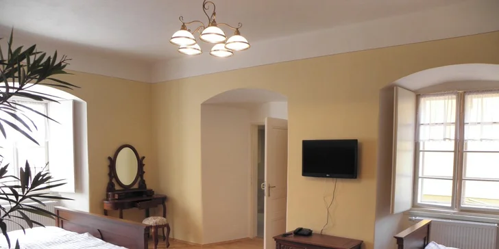 Stylový romantický pobyt Na Faře pro dva s polopenzí a třeba i wellness