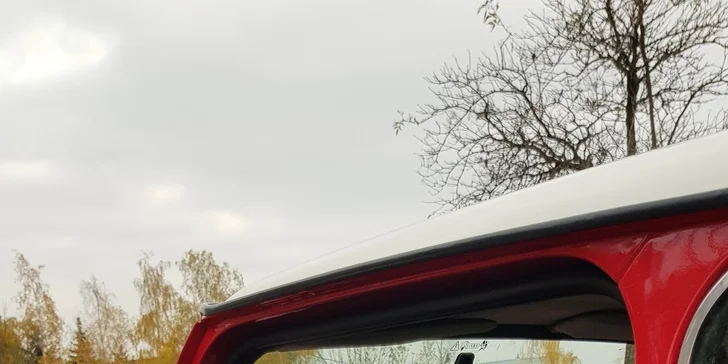 Legendární anglické auto Mini Cooper: 10, 20 i 30 min. spolujízdy nebo řízení