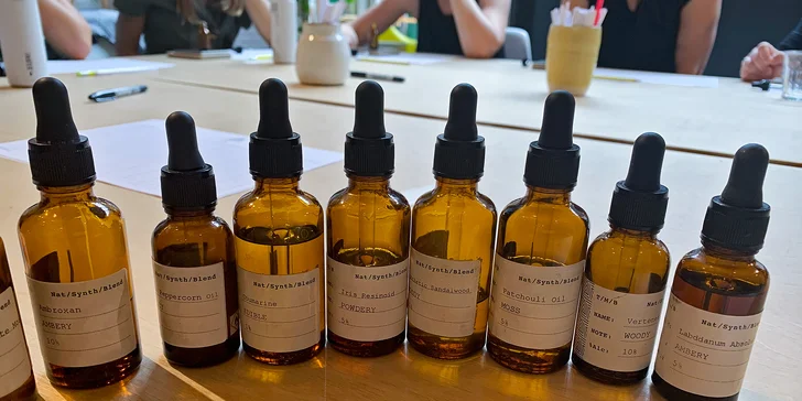Namíchejte si vlastní parfém: 3,5hodinový parfémový workshop
