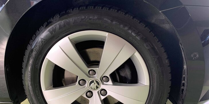 Suché čištění auta prvotřídní nanokosmetikou – místo si určíte sami
