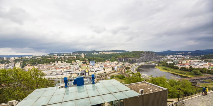 1–2 noci ve 4* zámeckém hotelu Větruše se snídaní a hodinou ve vířivce