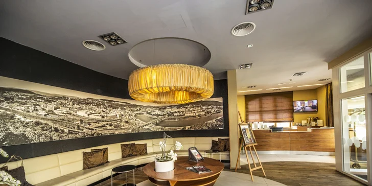 1–2 noci ve 4* zámeckém hotelu Větruše se snídaní a hodinou ve vířivce