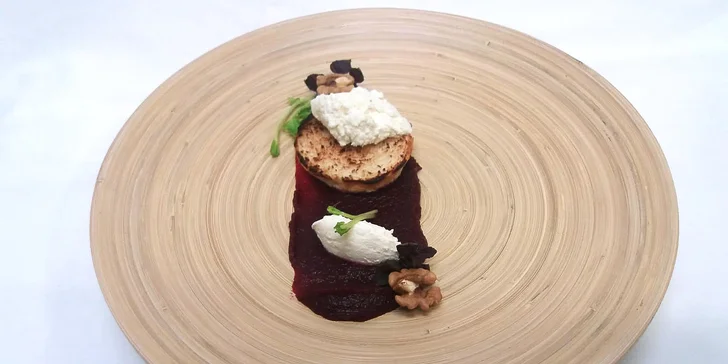 Spolu na film a dobré jídlo: tříchodové menu a dva lístky do kina Lucerna