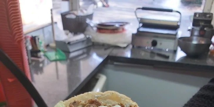 Poctivý a čerstvý kebab v tortille či s hranolky v nově otevřeném bistru