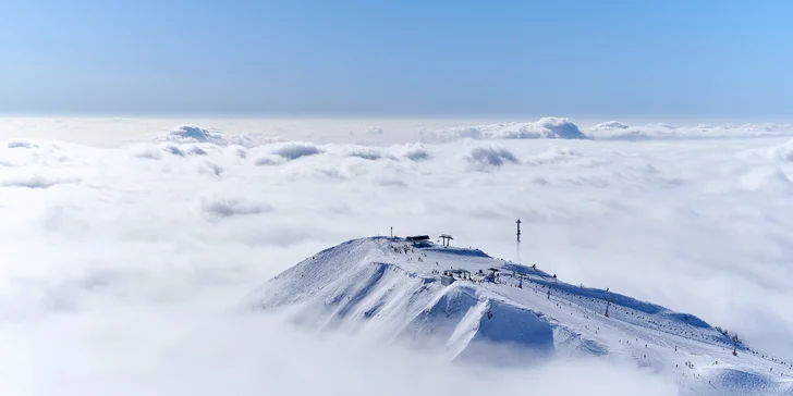 Na lyže a výlety do slovinských Alp: horský hotel s polopenzí i skipasem