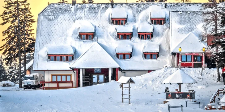 Na lyže a výlety do slovinských Alp: horský hotel s polopenzí i skipasem