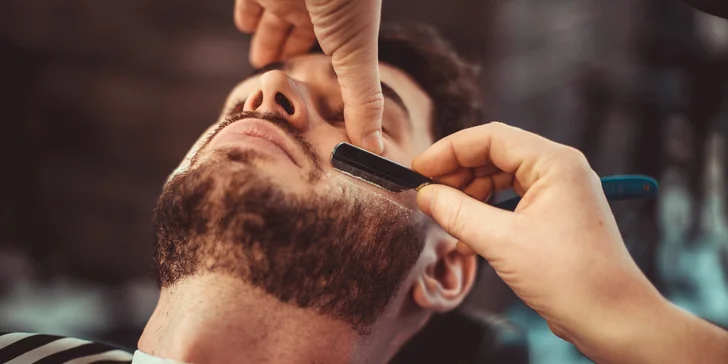 Chlapská péče v barber shopu: střih, úprava vousů, depilace voskem i styling