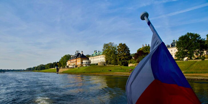 Dárková plavba lodí k německému zámku Pillnitz