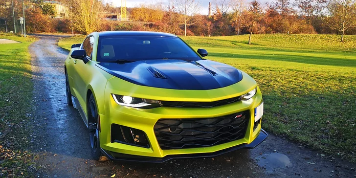 Mač amerických bestií: 20–60 min. v Chevroletu Camaro a Dodge Challenger