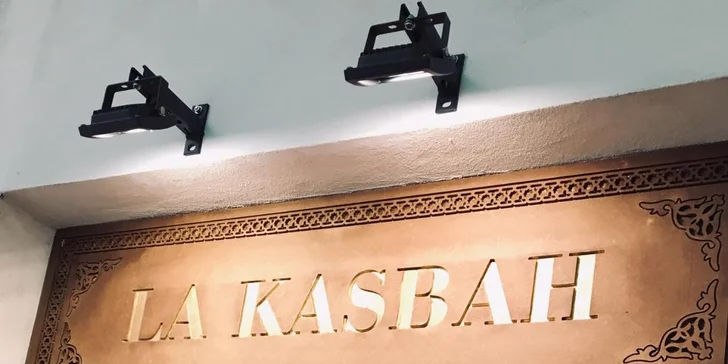Posezení v orientální čajovně La Kasbah pro dva: čaj i baklava