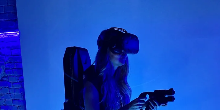 30 min. hraní ve virtuální realitě s pohybovou platformou KAT VR Walk
