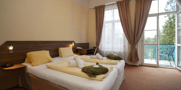 Relax ve Františkových Lázních s polopenzí, procedurami a bazénem