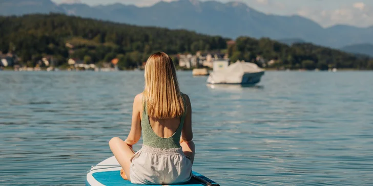 V letnej sezóne vás poteší súkromná pláž s ležadlami, slnečníkmi a kúpaním v jazere Wörthersee, ktoré sa v lete zohreje až na 27 °C.