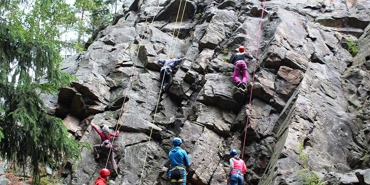 Základní 2denní skupinový kurz lezení na skalách pro 1 nebo 2 osoby
