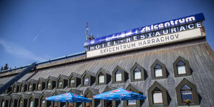 Rodinný pobyt v Harrachově: snídaně či polopenze i relax ve wellness