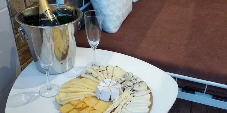 2 hodiny v privátním wellness centru s vířivkou i saunou a třeba i sektem