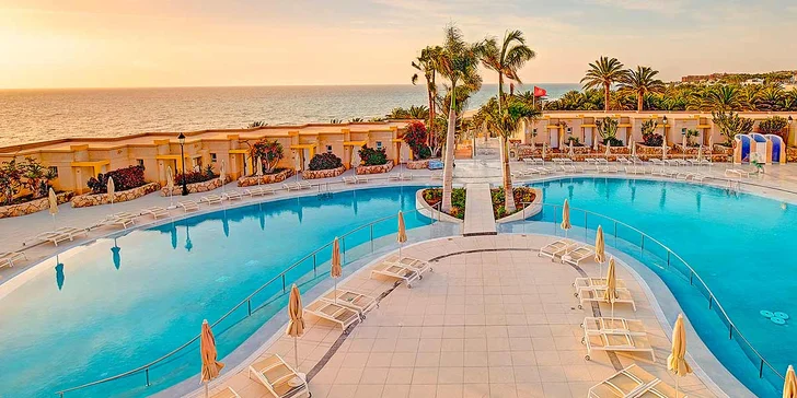 Nádherné pobřeží Costa Calma - 4* hotel s all inclusive v centru města