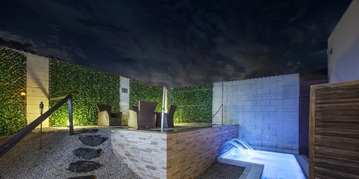 Celodenní vstupy do Aquaparku Senec i se vstupem do wellness či s masáží