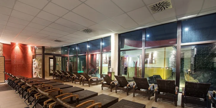 Celodenní vstupy do Aquaparku Senec i se vstupem do wellness či s masáží