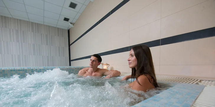 Celodenní vstupy do Aquaparku Senec i se vstupem do wellness či s masáží