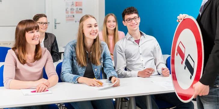 Záloha kurzu autoškoly pro získání řidičáku sk. B: pro studenta i dospělého