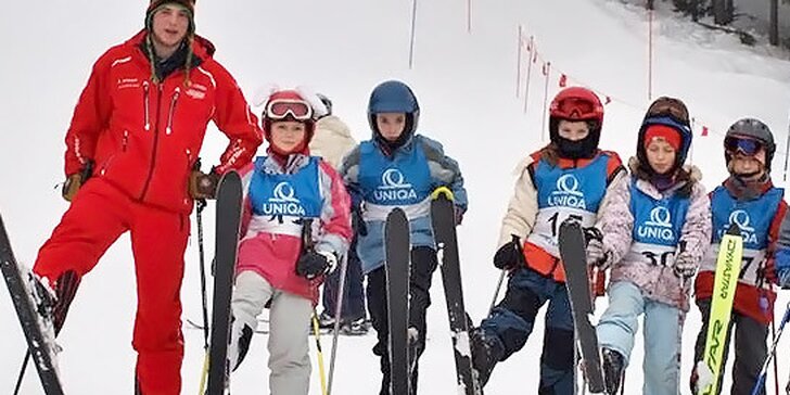 190 Kč za DVĚ hodiny výuky lyžování pro děti a dospělé na Bílé v Beskydech. Perfektní přístup instruktorů, kvalitní sjezdovky a sleva 52 %.