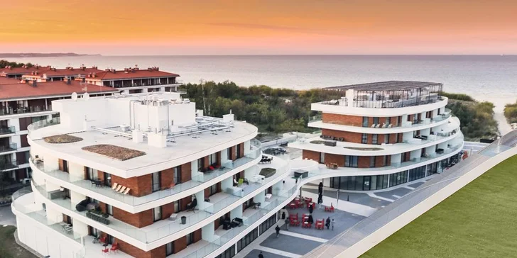Baltské moře a lázeňské město: pobyt v moderních apartmánech pro 4 osoby