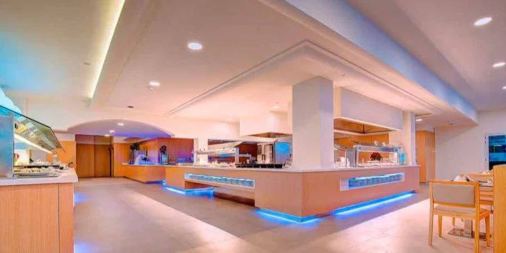 Nádherné pobřeží Costa Calma - 4* hotel s all inclusive v centru města