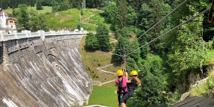 Adrenalinové zážitky v Yellow pointu: bungee trampolína, zip line a obří houpačka