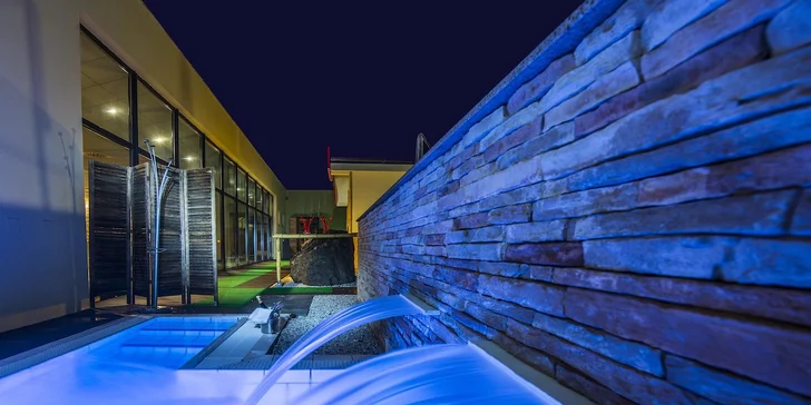 Celodenní vstupy do Aquaparku Senec i se vstupem do wellness či s masáží