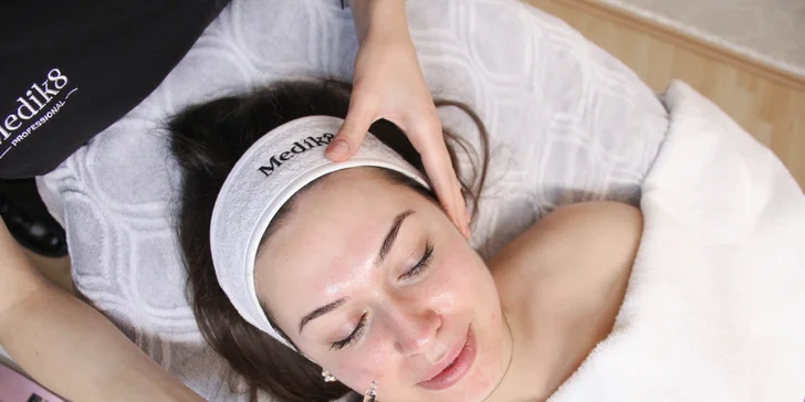 Chemický peeling pro krásnou pleť s lash liftingem ve druhé variantě