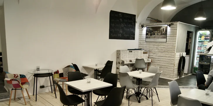 Sklenka prosecca či Ciao Spritzu, vodní dýmka nebo rovnou oboje v centru Prahy