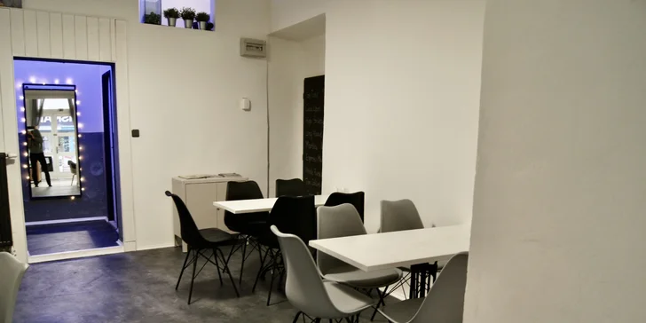 Sklenka prosecca či Ciao Spritzu, vodní dýmka nebo rovnou oboje v centru Prahy