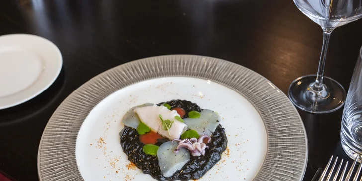 Degustační menu o 7 chodech připravené uznávaným šéfkuchařem