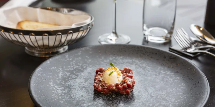 Degustační menu o 7 chodech připravené uznávaným šéfkuchařem