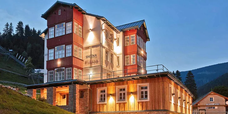 Pořádná relaxace v srdci Krkonoš: moderní Residence Sněžka s výhledem na hory