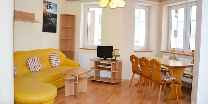 V zimě na lyže, v létě na túru: pobyt v prostorném Apartmánu pod horizontem v centru Pece pod Sněžkou