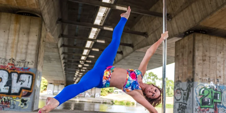 Pole dance: soukromá hodina v Kolíně