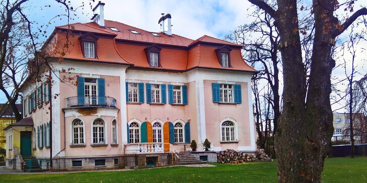 Historická vila v Krnově: pokoje či apartmány se snídaní i polopenzí