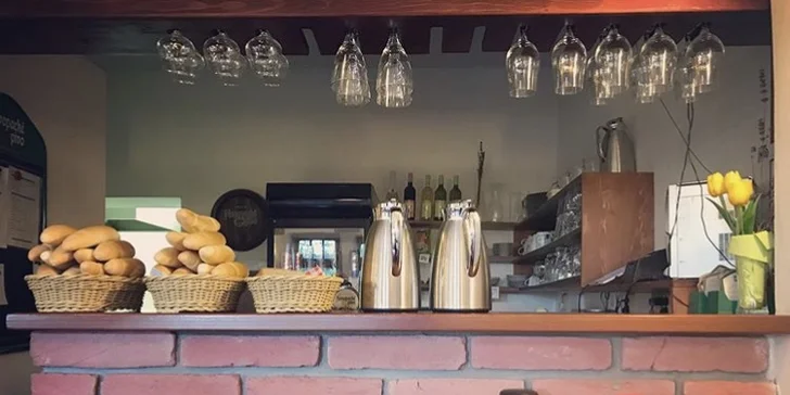 Pohodový pobyt se snídaní pro páry i rodiny v malebném Podkrkonoší