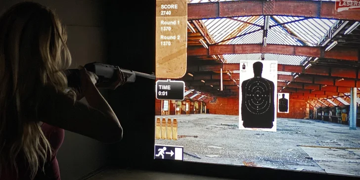 100 minut zábavy pro 2-4 hráče: virtuální realita, střelecký simulátor a hry