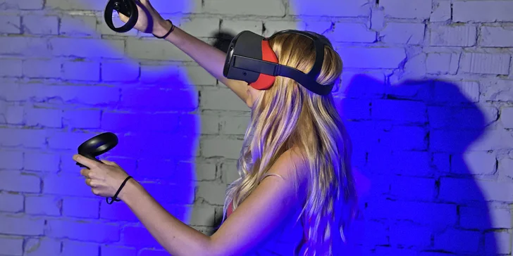 100 minut zábavy pro 2-4 hráče: virtuální realita, střelecký simulátor a hry