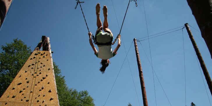 Adrenalinové zážitky: zip line, bungee trampolína, obří houpačka, koloběžky i čtyřkolky