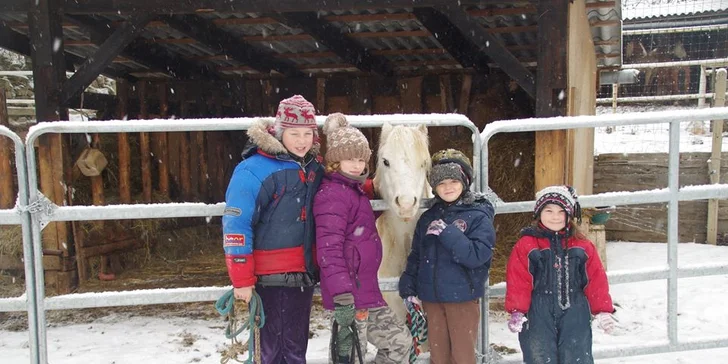Jarní jezdecký týdenní tábor s programem a ubytováním na farmě