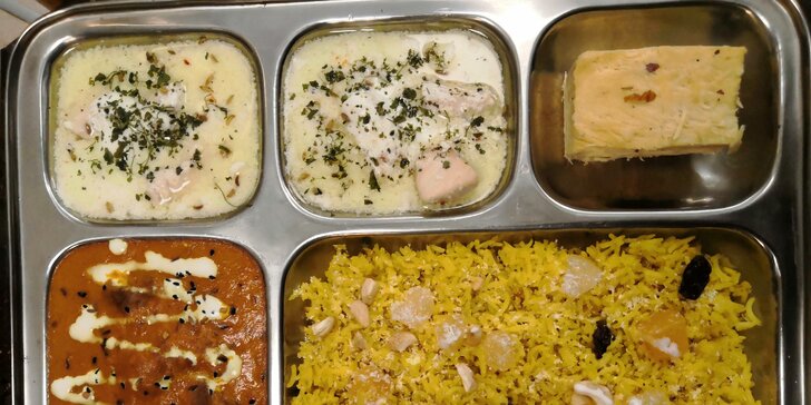 Přehlídka indických dobrot: 2 různá menu s jehněčím i kuřecím masem, dezertem a přílohami