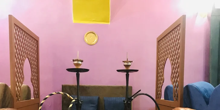 Posezení v orientální čajovně La Kasbah pro dva: čaj i baklava