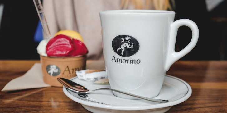 Dokonalé italské gelato Amorino: střední kornout či kelímek nebo box