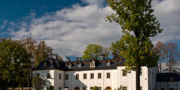 Luxusní pobyt v 5* polském hotelu Pałac Pakoszów: jídlo, neomezený vstup do spa a fitness