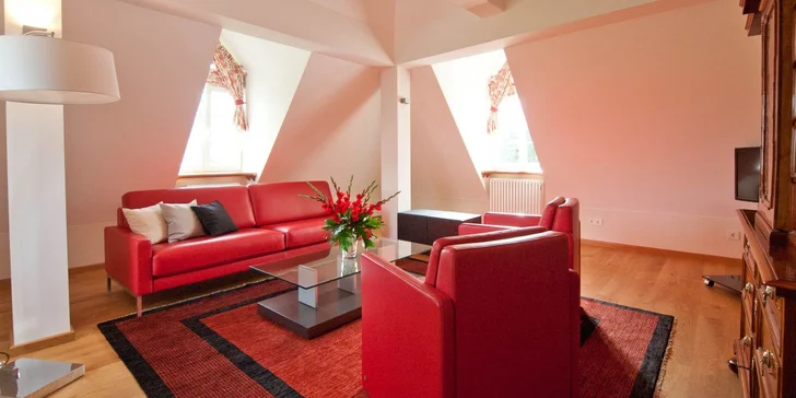Luxusní pobyt v 5* polském hotelu Pałac Pakoszów: jídlo, neomezený vstup do spa a fitness